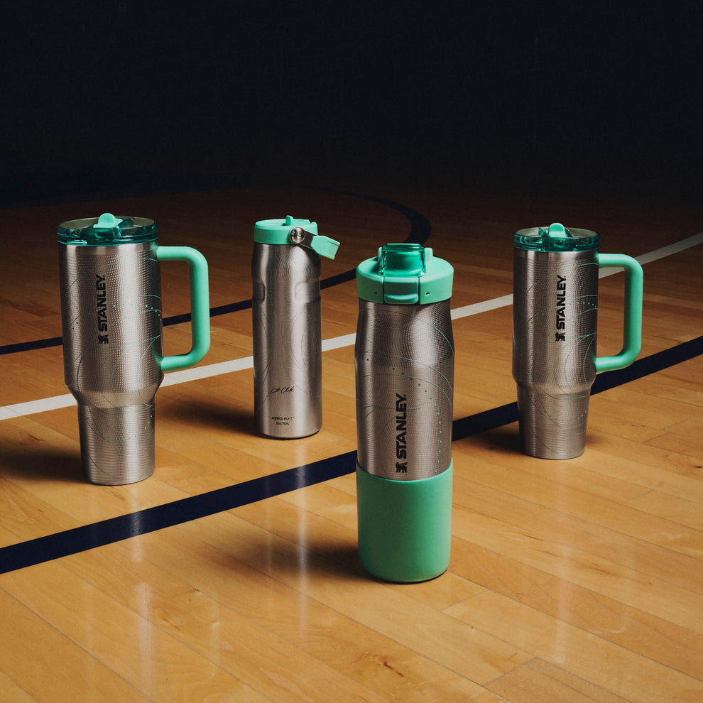 Stanley 1913 x Caitlin Clark IceFlow™ Flip Straw 2.0 Bottle | 24 OZ