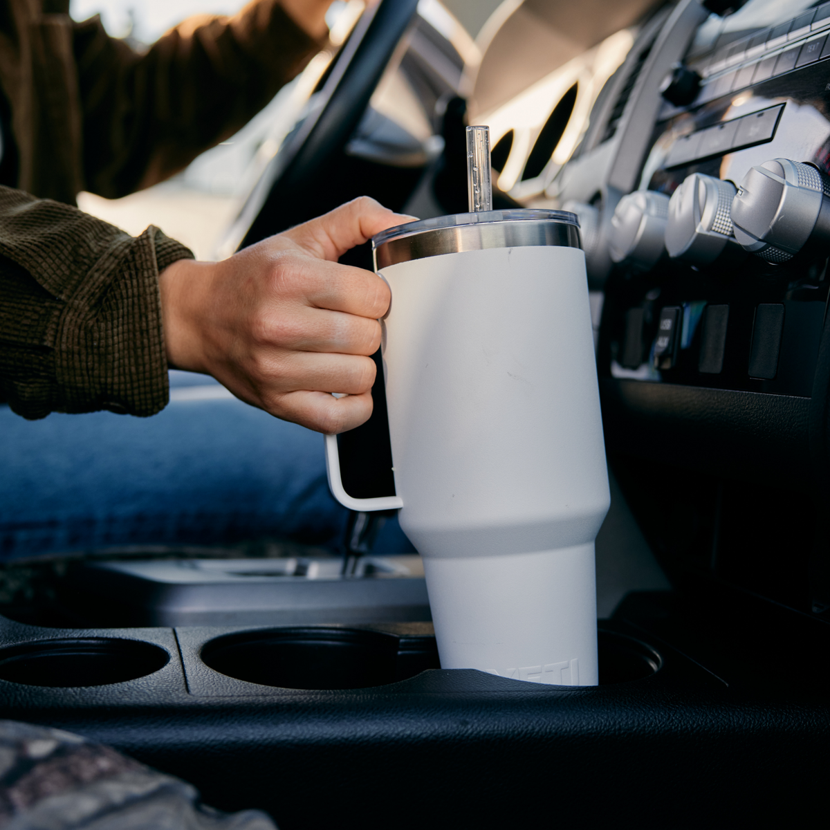 Rambler® 42 oz Straw Mug  WITH STRAW LID